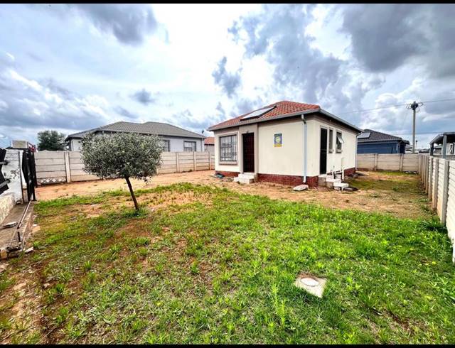 2 BEDROOM HOUSE FOR SALE IN WITPOORTJIE